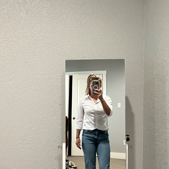 White button up - Picture 3 of 8